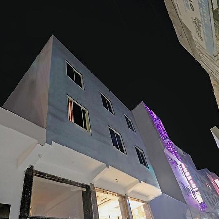 Townhouse Tark Inn 新德里 外观 照片