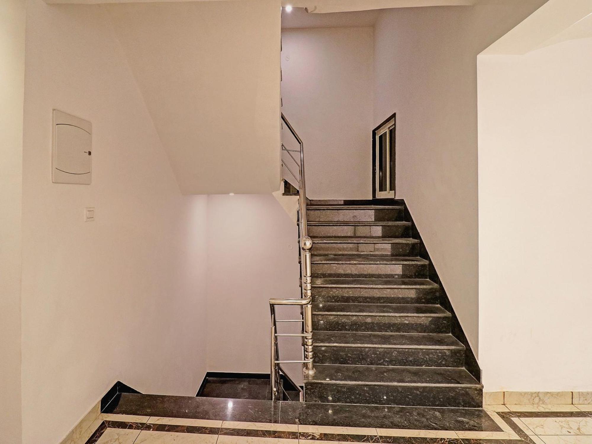 Townhouse Tark Inn 新德里 外观 照片
