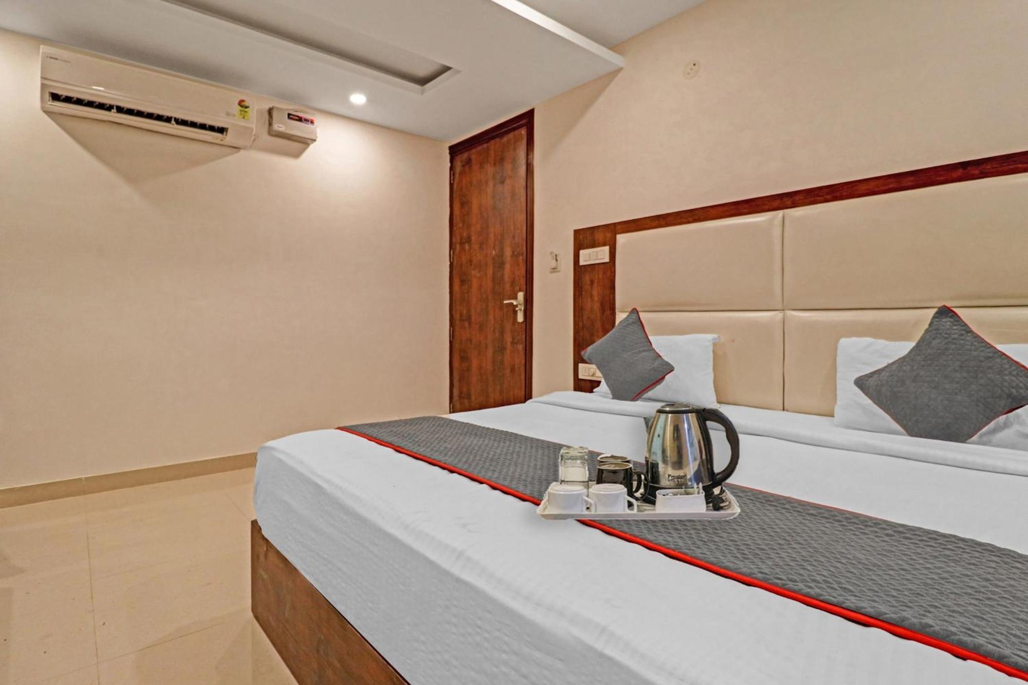 Townhouse Tark Inn 新德里 外观 照片
