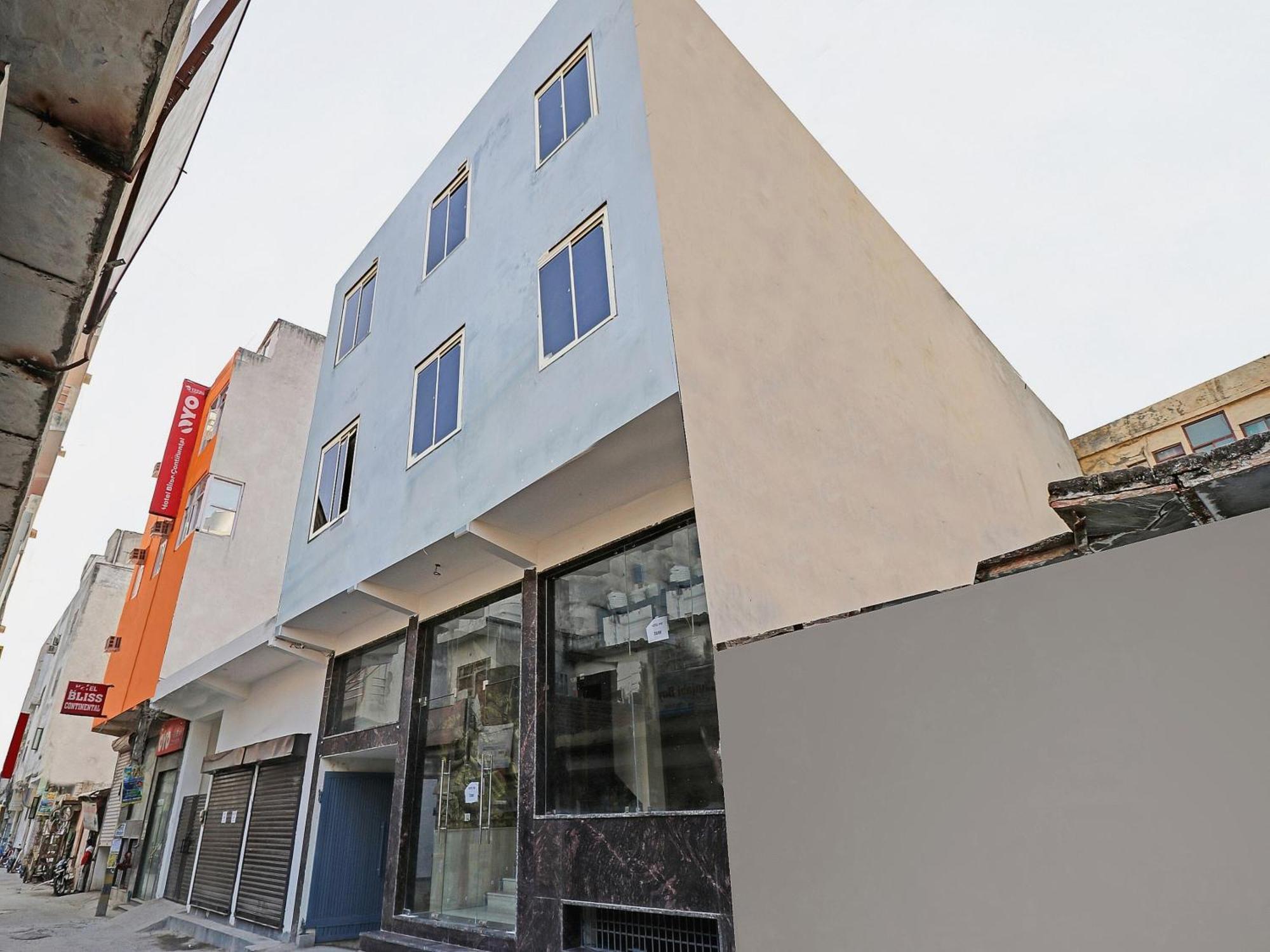 Townhouse Tark Inn 新德里 外观 照片