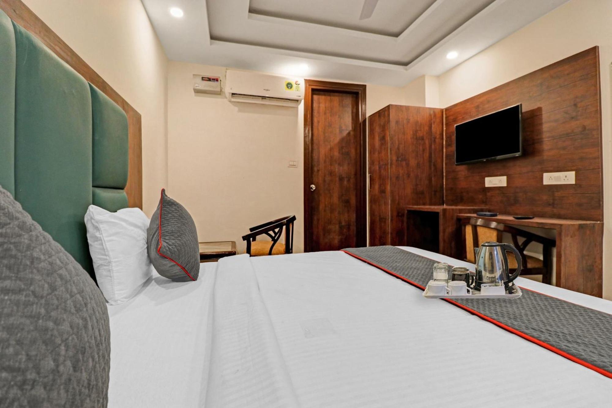 Townhouse Tark Inn 新德里 外观 照片