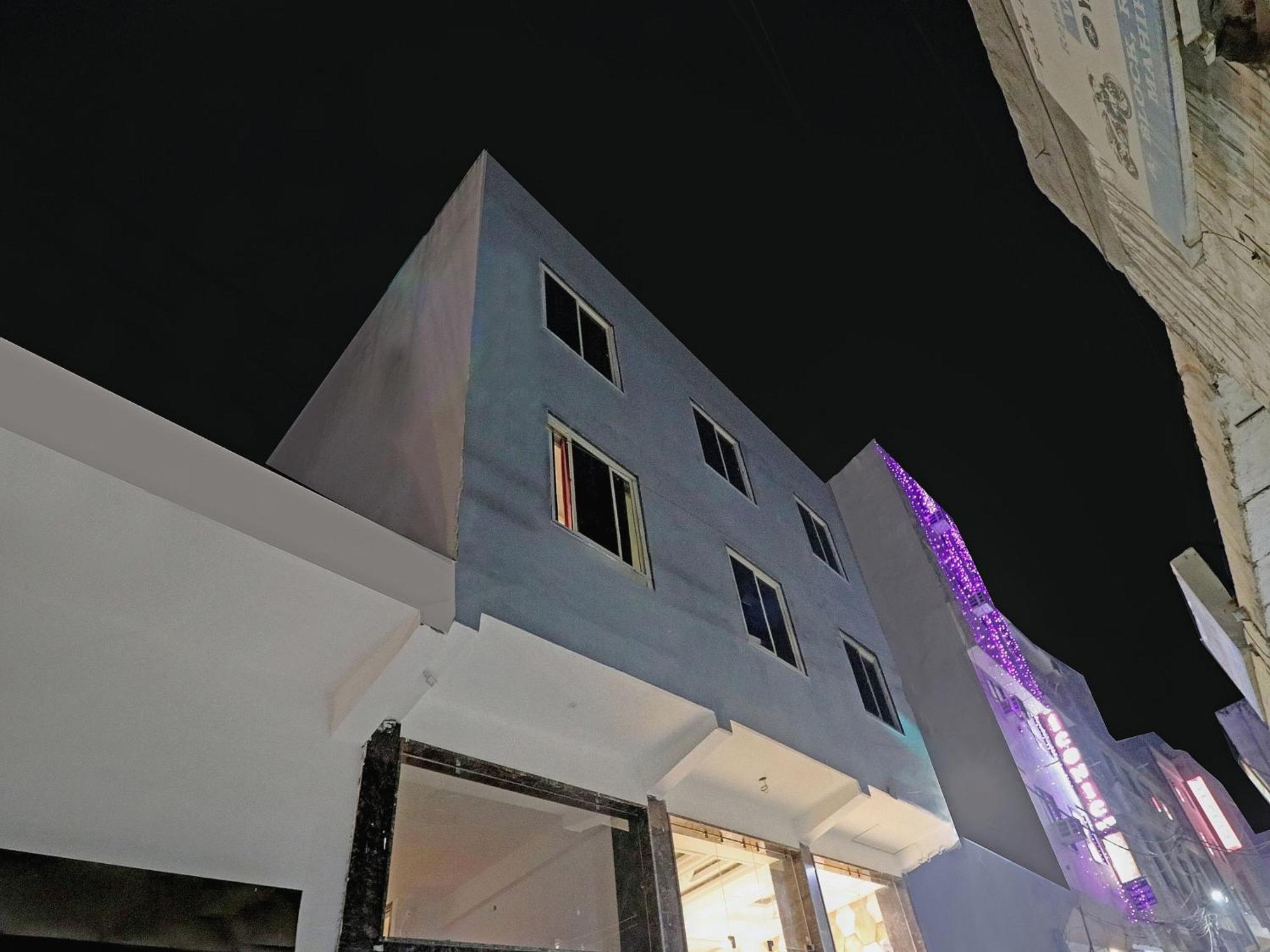 Townhouse Tark Inn 新德里 外观 照片