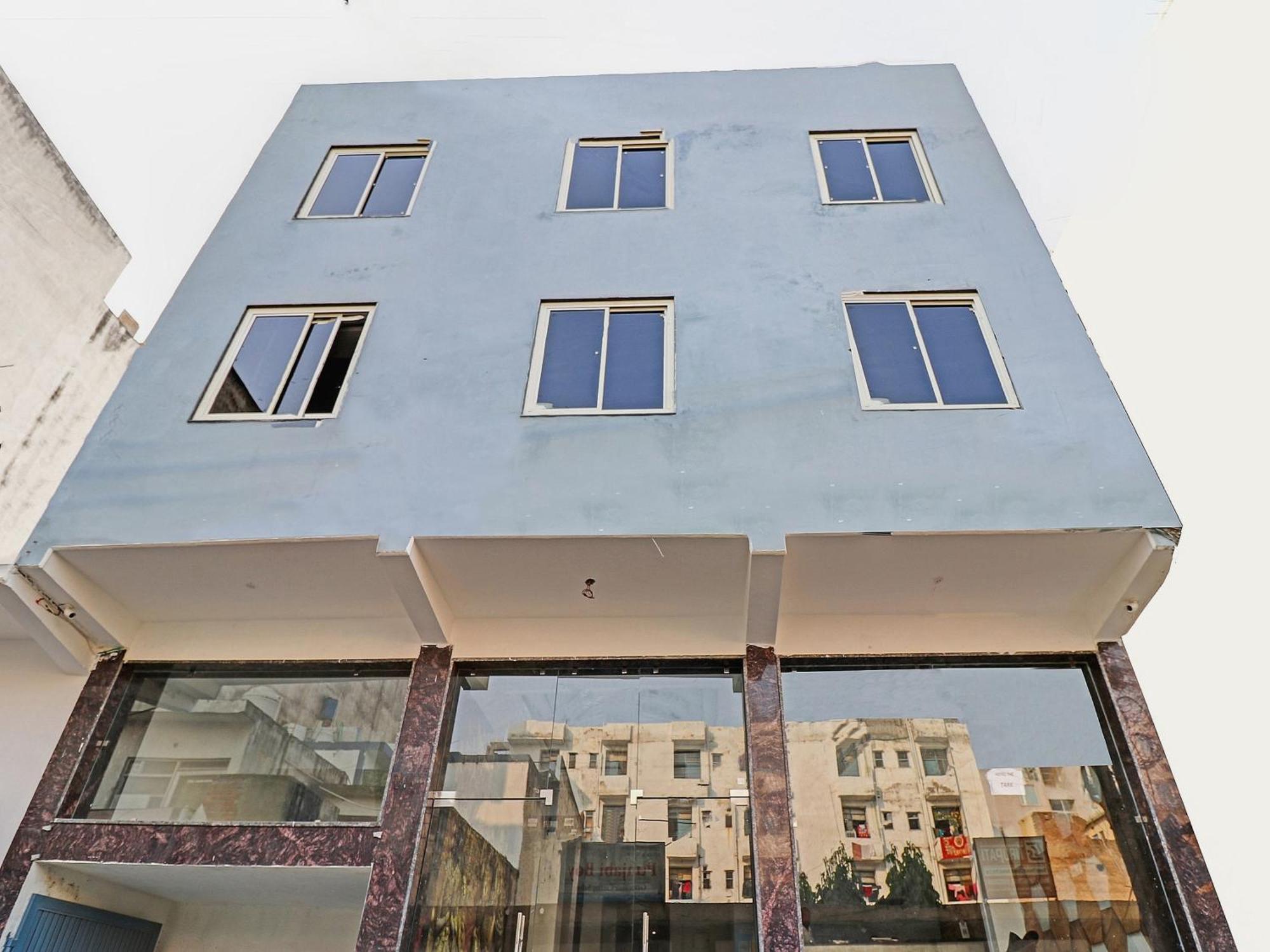Townhouse Tark Inn 新德里 外观 照片