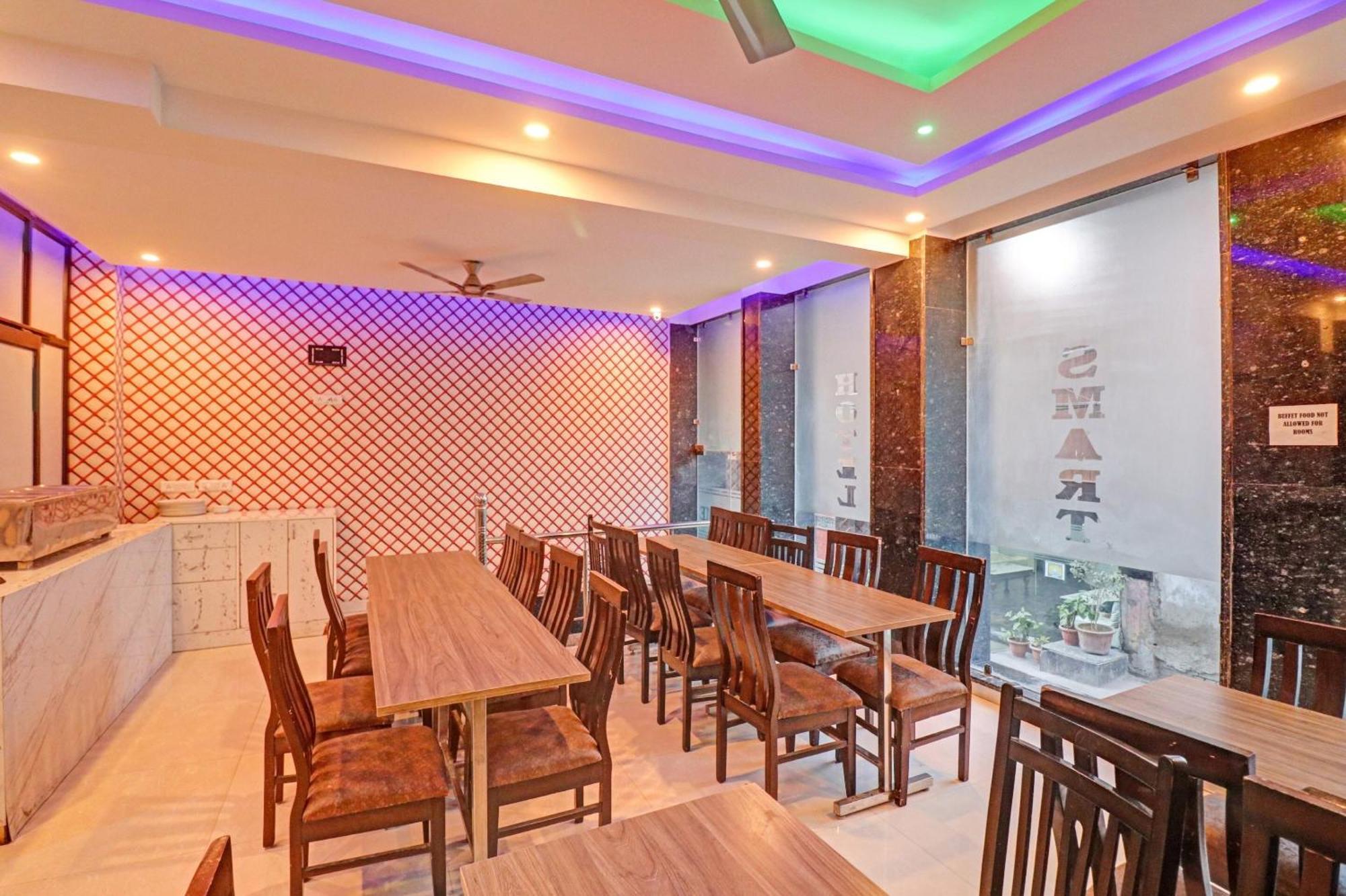 Townhouse Tark Inn 新德里 外观 照片
