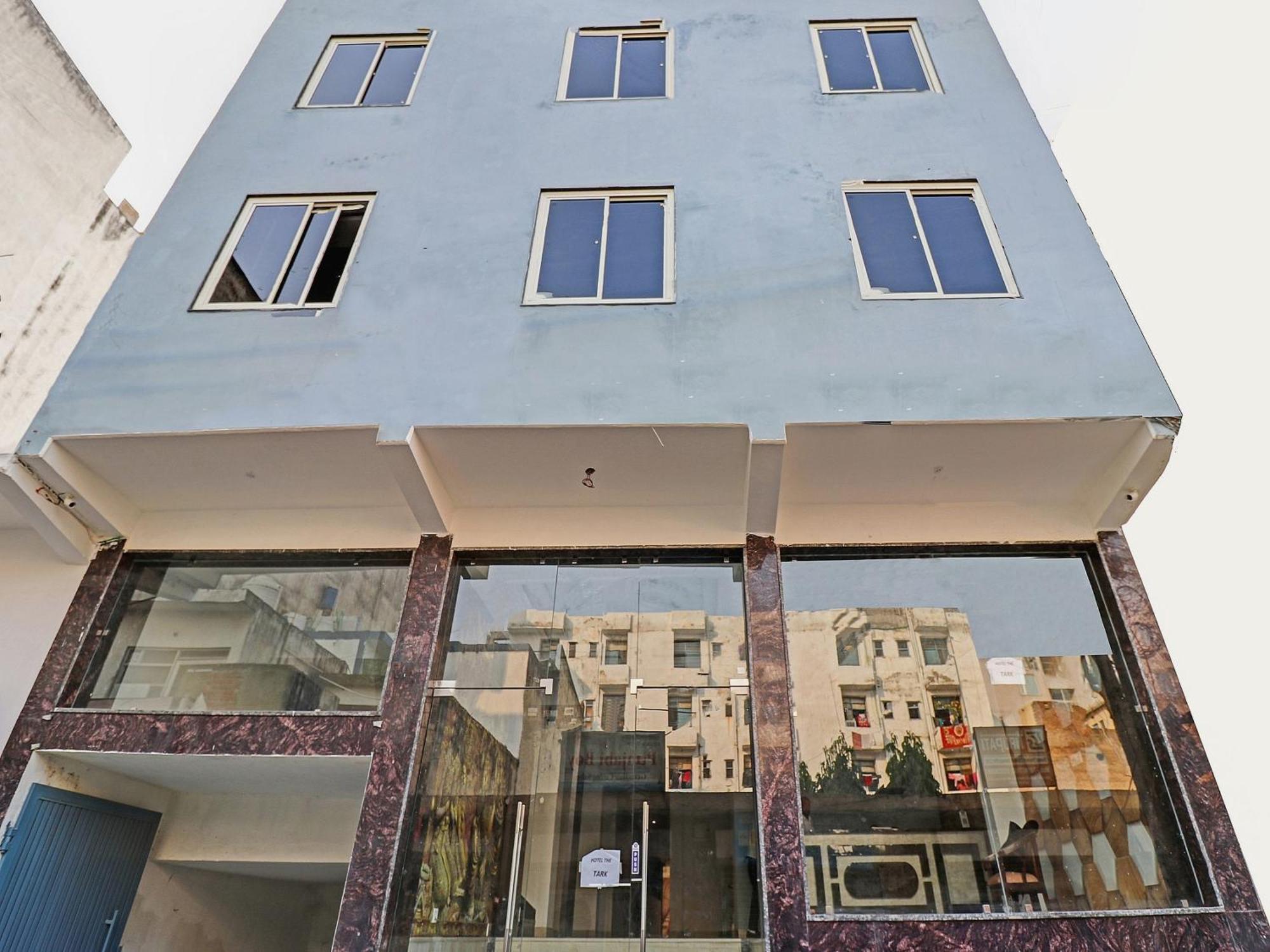 Townhouse Tark Inn 新德里 外观 照片