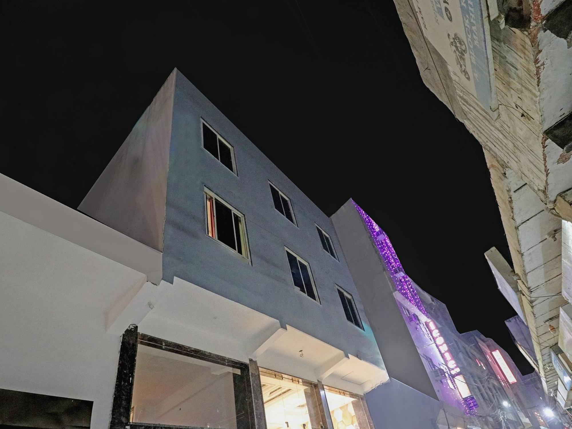 Townhouse Tark Inn 新德里 外观 照片